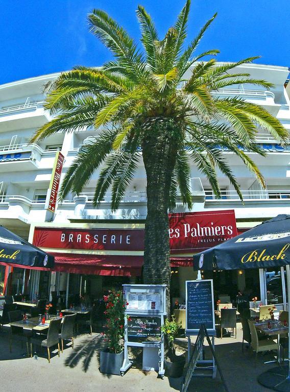 Hotel Les Palmiers Fréjus Exteriér fotografie